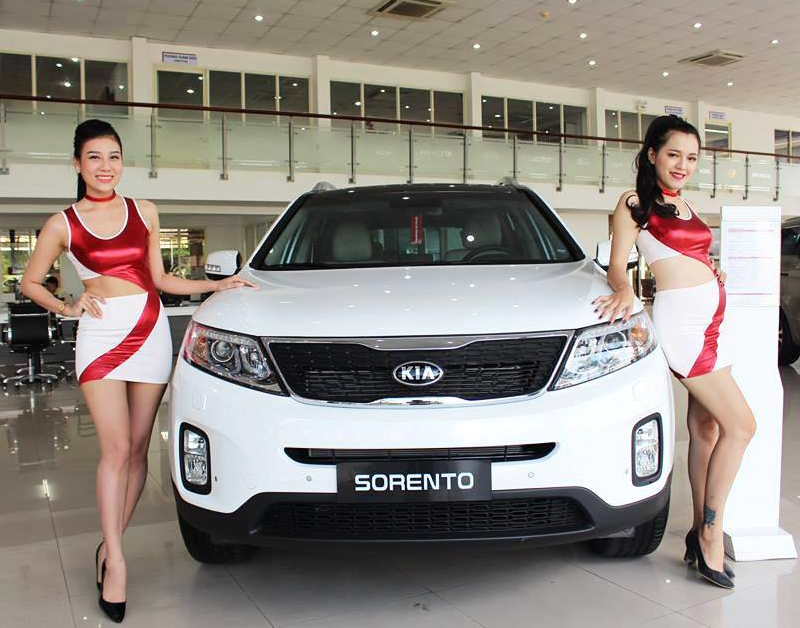 Chuyên THAY KÍNH ÔTÔ XE TẢI tận nơi Giá rẻ