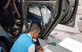 CÁCH ÂM XE HƠI CHRYLER