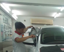 Thay kính ôtô | Dán kính ôtô