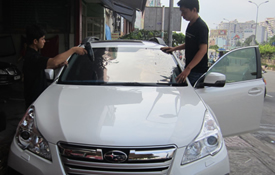 Thay kính XE HƠI CHRYLER