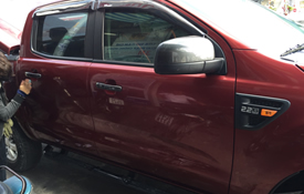 Thay kính XE HƠI BMW