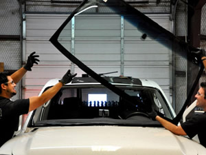 Thay kính ôtô | Thay kính chắn gió xe hơi | Thay kính chắn gió xe ôtô | Thay kính chắn gió ô tô| thay Kính chắn gió xe hơi ôtô | Thay kiếng ô tô | Thay kiếng xe hơi ôtô | gương Kính chắn gió xe ôtô | hcm | sài gòn | bình dương | đồng nai | biên hòa | brvt