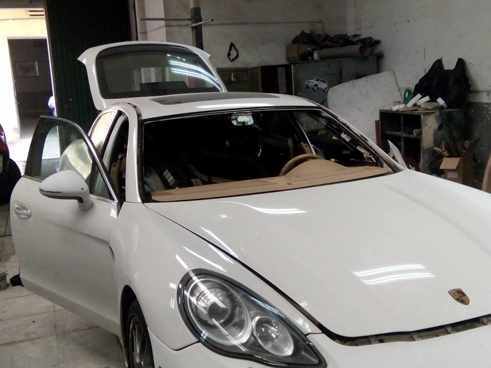 Kính xe hơi ô tô SG