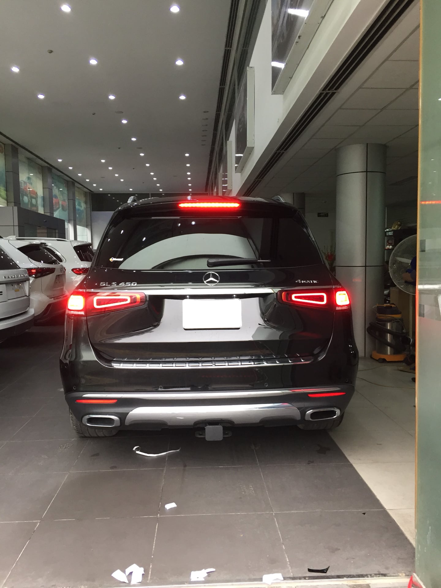 THAY KÍNH XE Ô TÔ