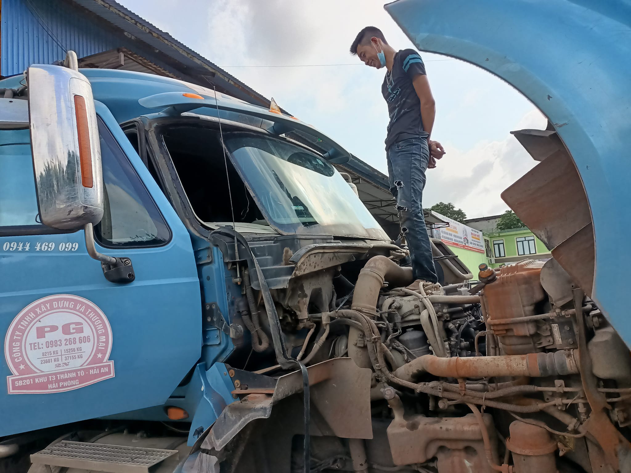 thay kính xe hơi ô tô