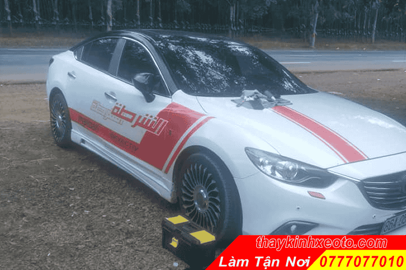 THAY KÍNH XE Ô TÔ TẬN NƠI 22 Dịch vụ thay Kính chắn gió xe ô tô KIA 1.4 tấn tận nơi