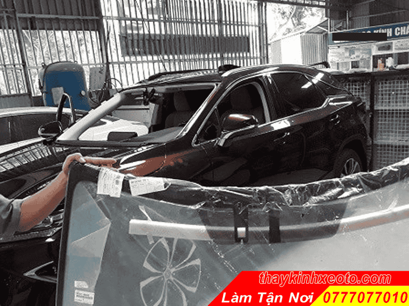 THAY KÍNH XE Ô TÔ TẬN NƠI 17 Thay Kính Chắn Gió Xe Ô Tô