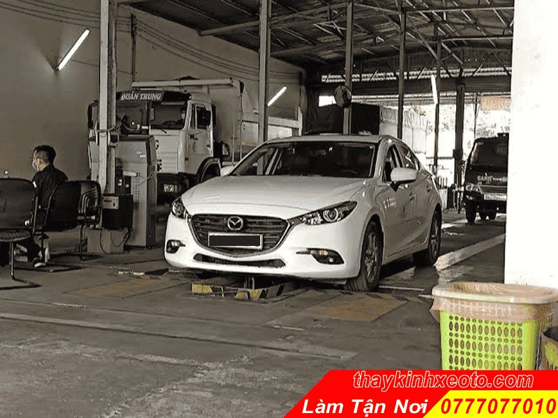 THAY KÍNH XE Ô TÔ TẬN NƠI 13 Dịch vụ thay kính chắn gió xe vios tận nơi