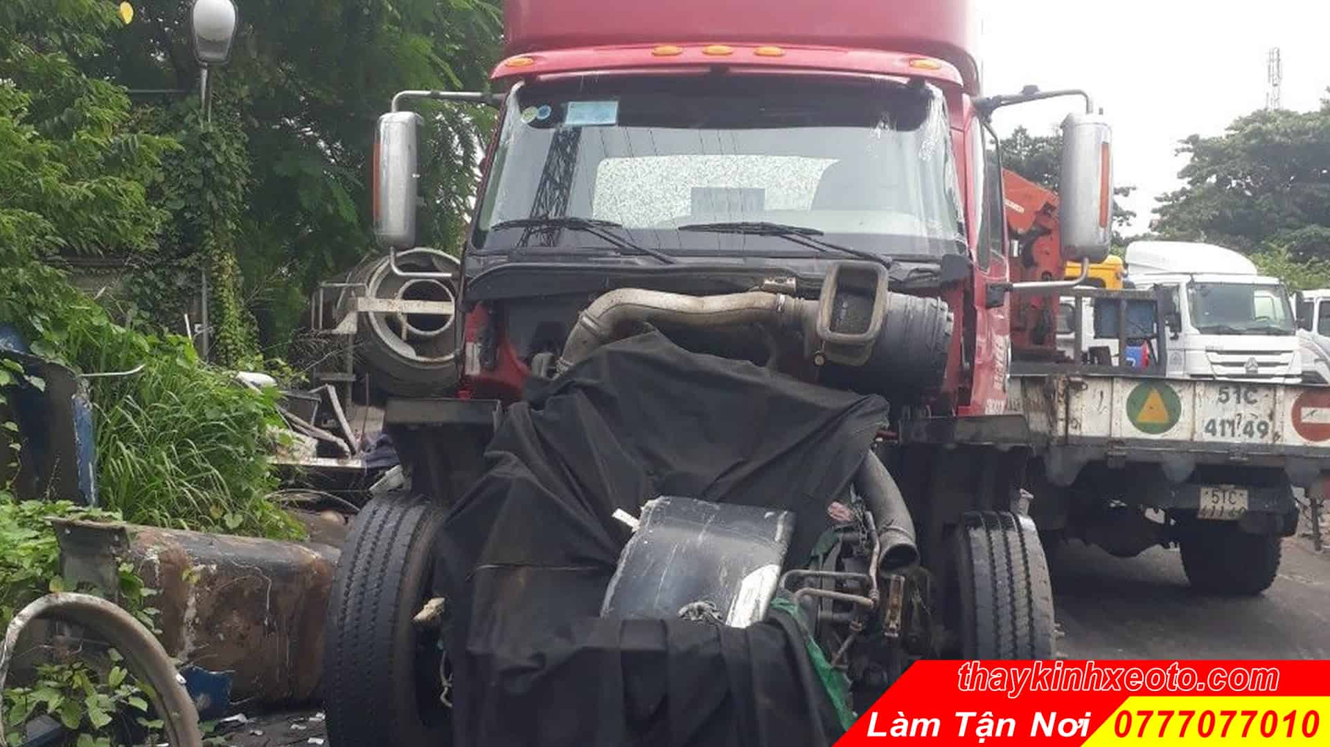 Hướng dẫn thay kính chắn gió ô tô chuẩn mực