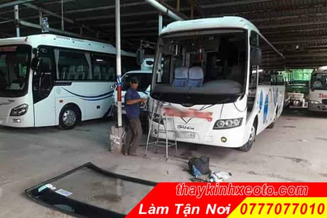 Kính chắn gió xe Ô Tô là gì?