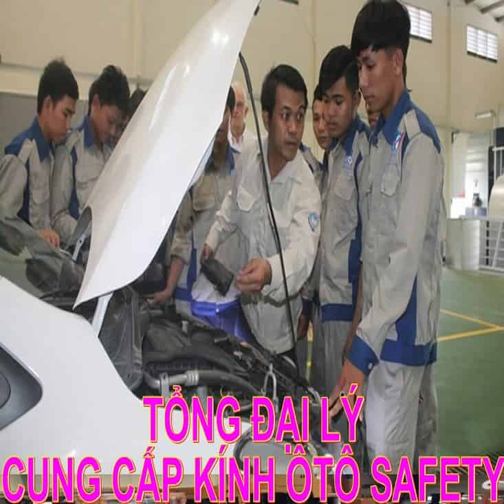 THAY KÍNH XE ÔTÔ HCM