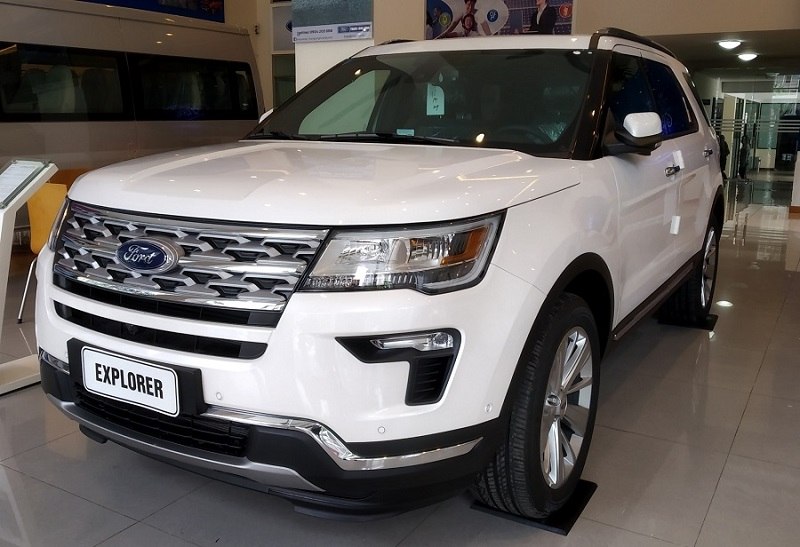 Thay KÍNH chắn gió ô tô, Thay KÍNH lái trước Ô tô Giá Rẻ Chuyên Thay KÍNH Ô tô tận nơi