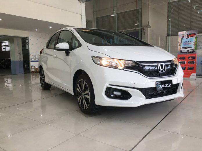 Chuyên THAY KÍNH XE ô tô tận nơi