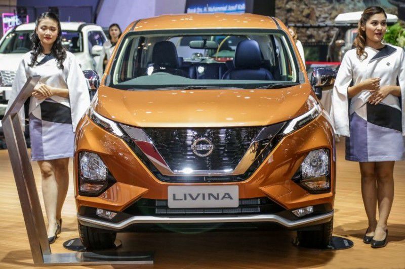 Chuyên THAY KÍNH XE ô tô tận nơi