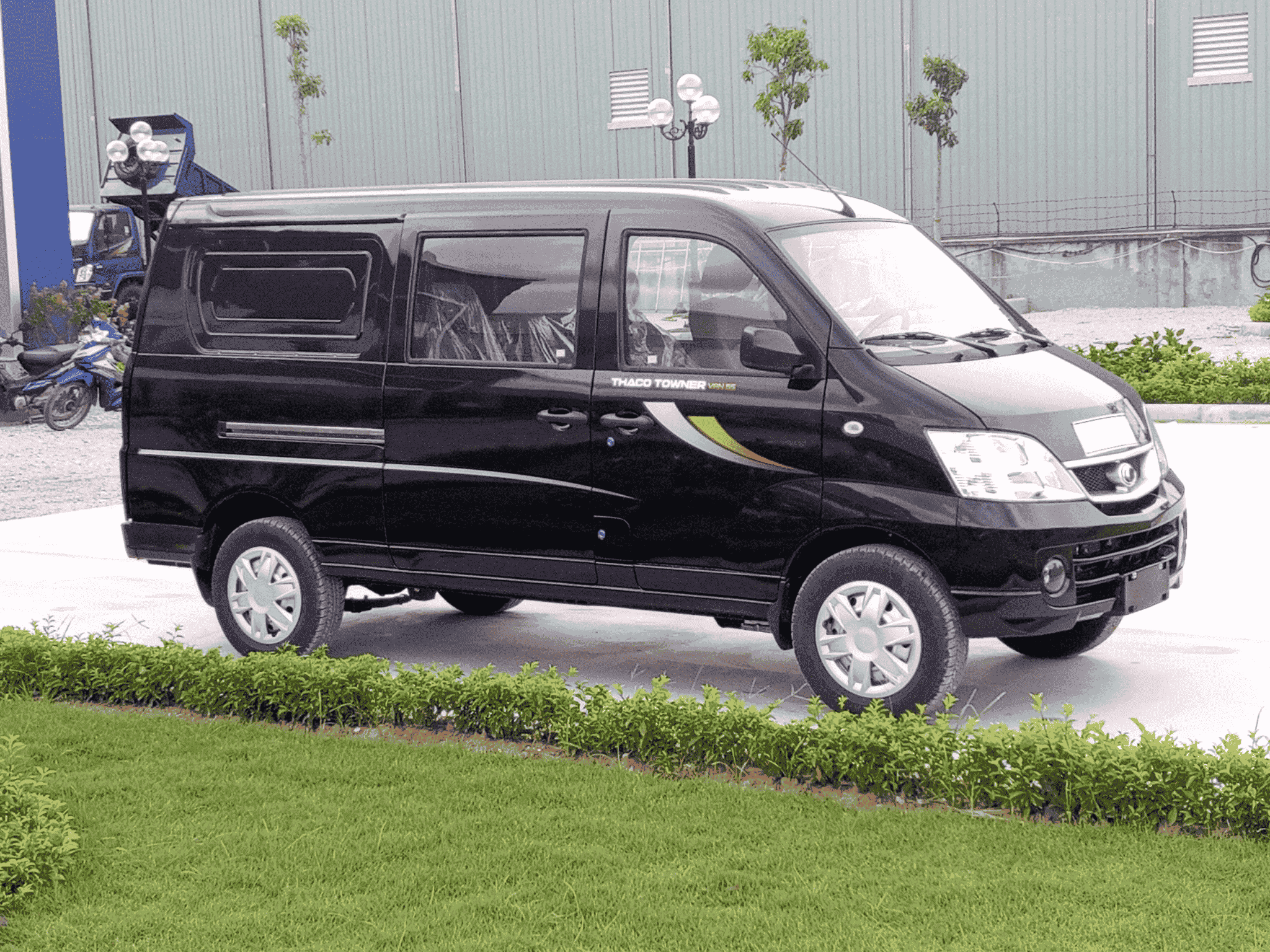 Thay KÍNH xe ô tô tải Thaco Towner