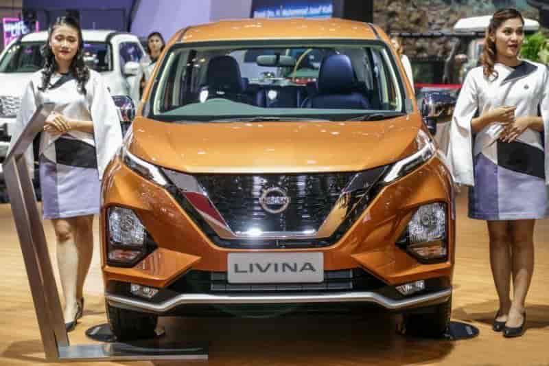 Chuyên THAY KÍNH XE ô tô tận nơi